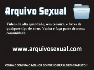 Safada levanta a perninha e libera a buceta 2 - www.arquivosexual.com free