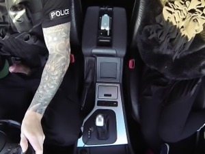 Ebony amateur analized doggystyle in cop car