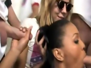 Black Slut Anita Peida Enjoys Sucking Blowbang