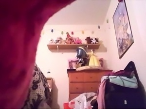 Sexy amateur teen exposes her marvelous ass on hidden cam