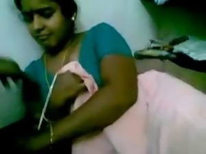 Desi Indian Chennai Tamil Housewife MMS Scandal