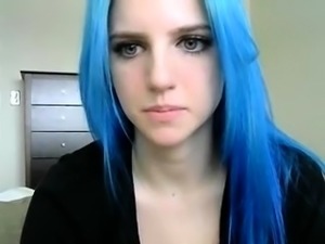 Big boob brunette masturbates on webcam