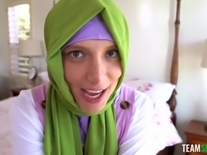 Muslim in hijab gets bush fucked and swallows cumshot - POV